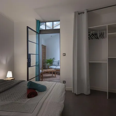 Apartment Spacieux Au Coeur D'angers Etage 1 - 6 Personnes *