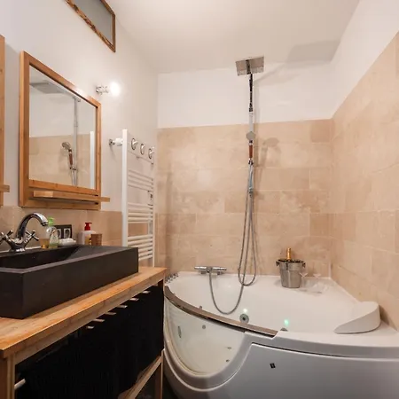 Spacieux Au Coeur D'angers Etage 1 - 6 Personnes *