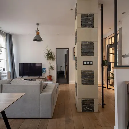 Spacieux Au Coeur D'angers Etage 1 - 6 Personnes Apartment