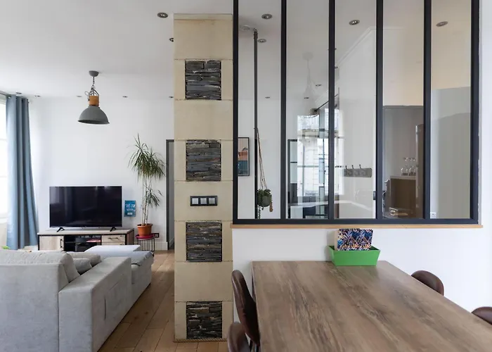 Apartment Spacieux Au Coeur D'angers Etage 1 - 6 Personnes